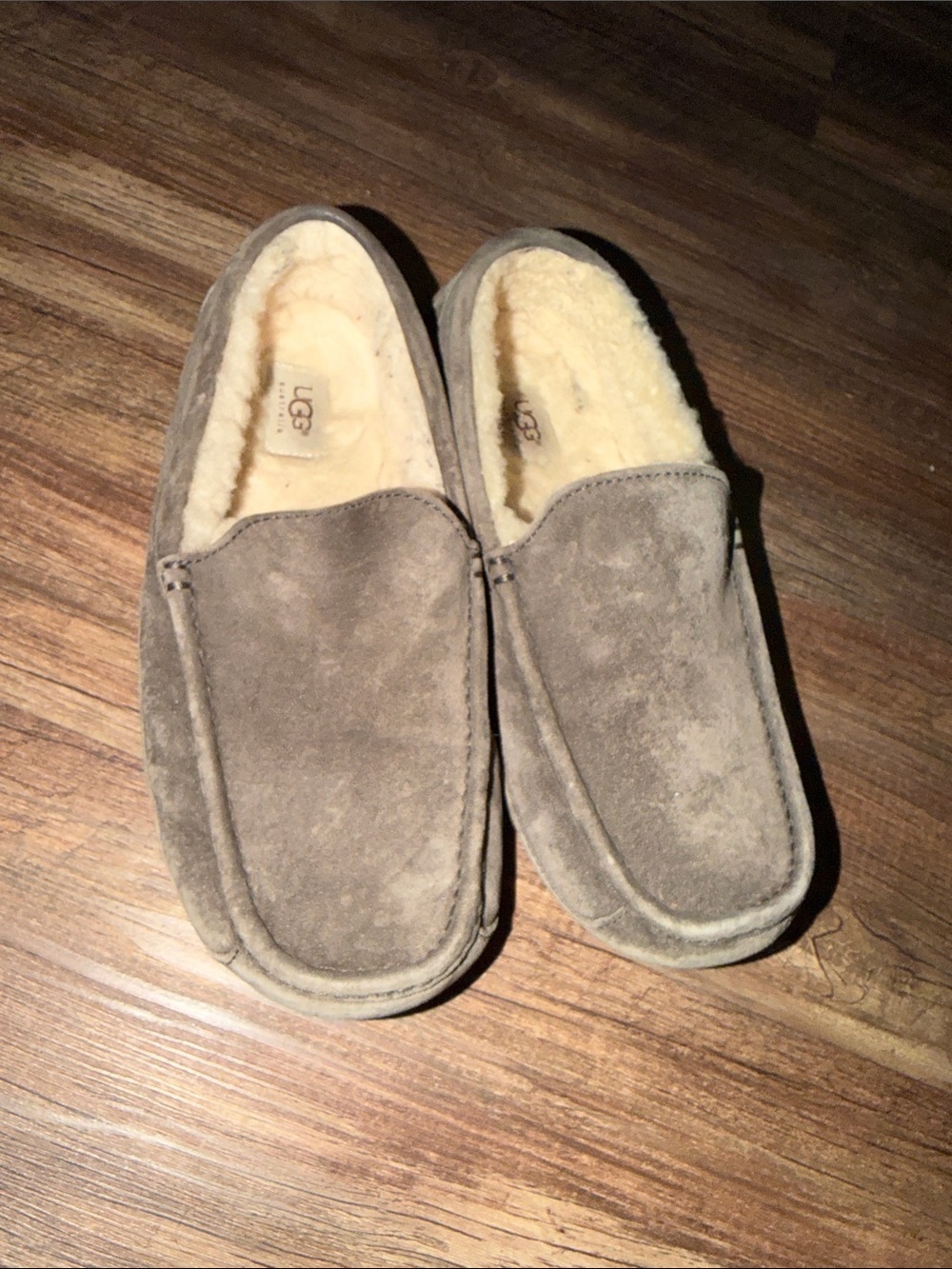UGG Mens Ascot Slippers size 11